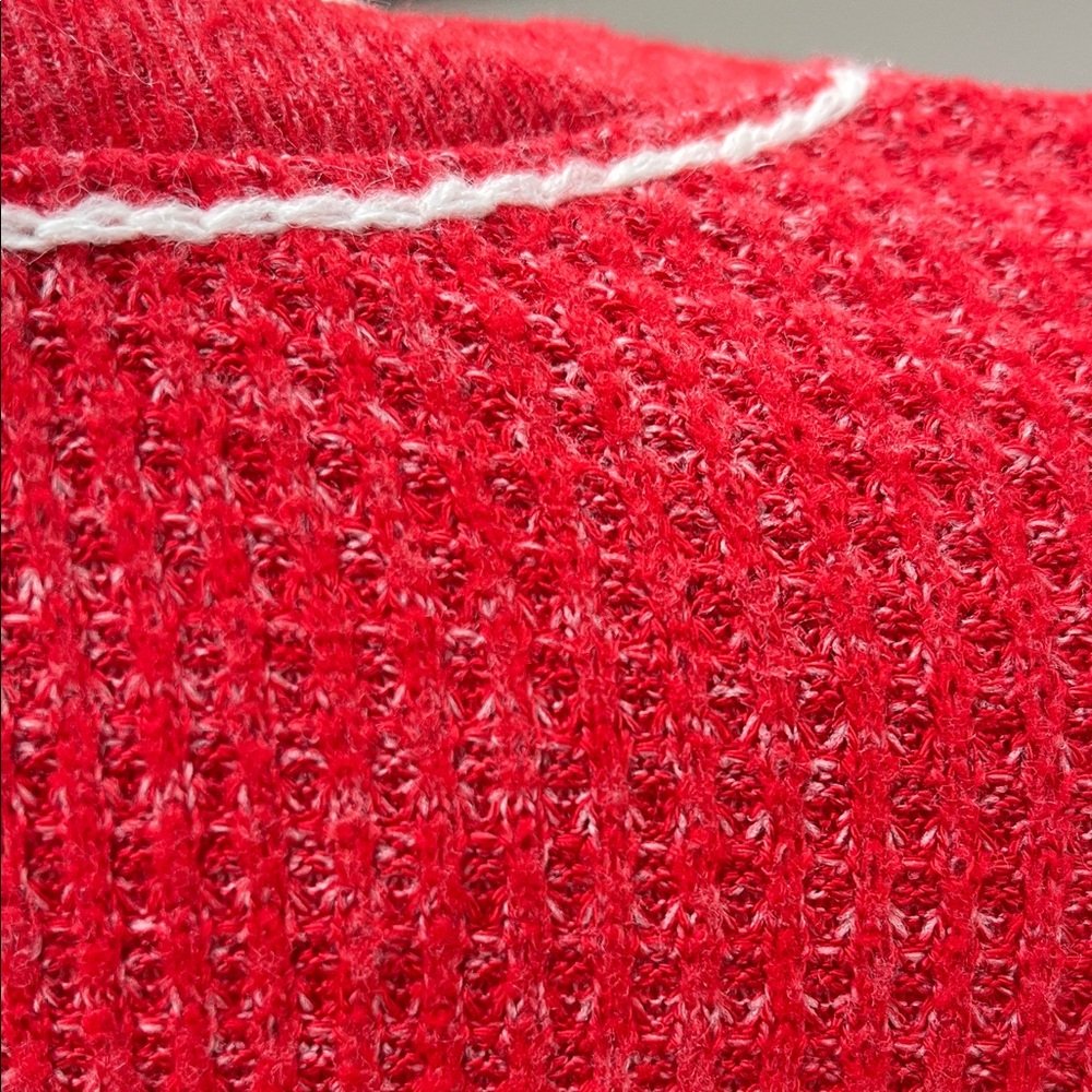 NWT Dylan Brushed Waffle Blanket Stitch Sweatshirt - Picture 8 of 10